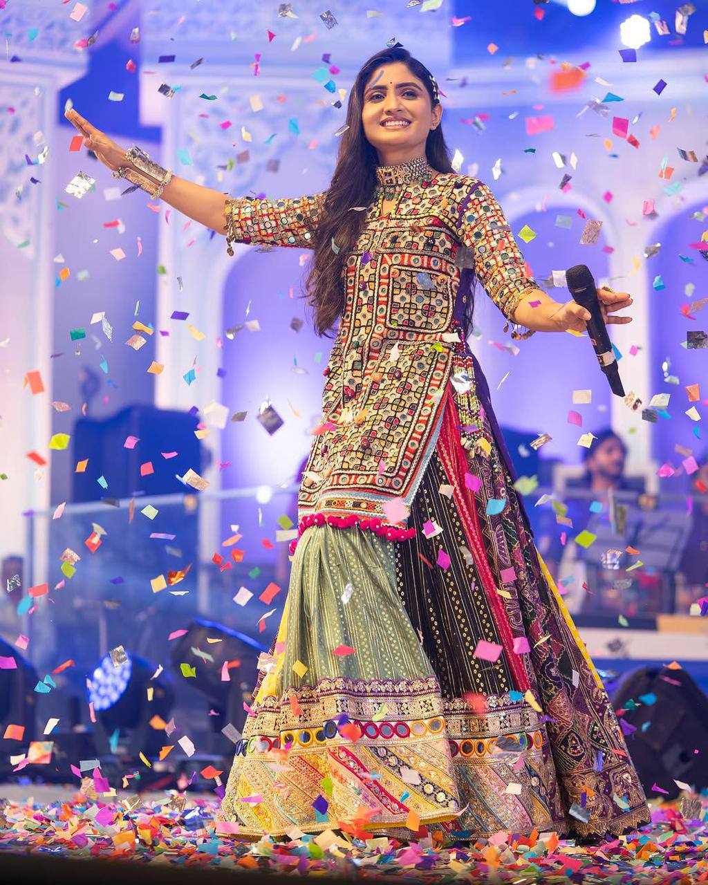 SPECIAL CELEBRITY TRENDING NAVRATRI SPECIAL CHANIYA CHOLI β€οΈπ